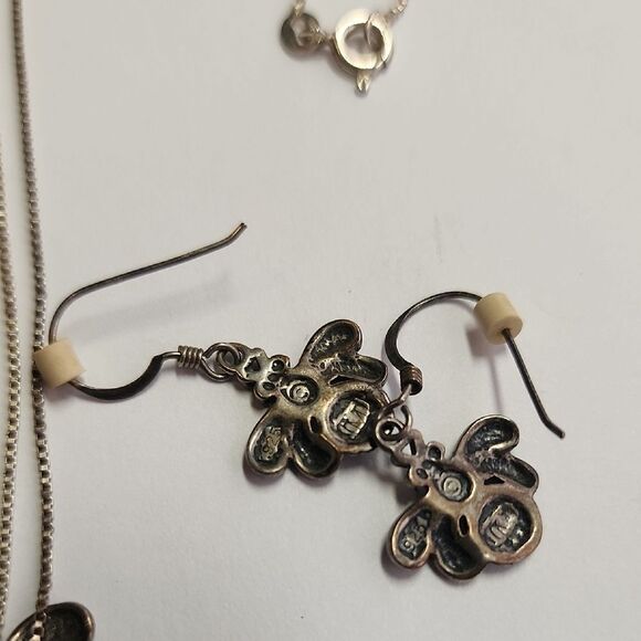 Sterling Silver Bee Pendant Necklace and Matching Earrings Set - Picture 4 of 4